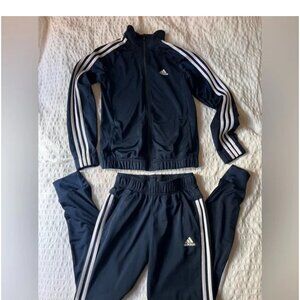 2 peice track sweatpants and jacket medium